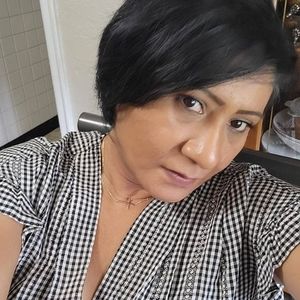 Meet your Posher, Celia